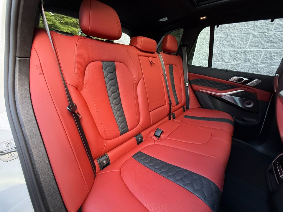 2025 BMW X5 M