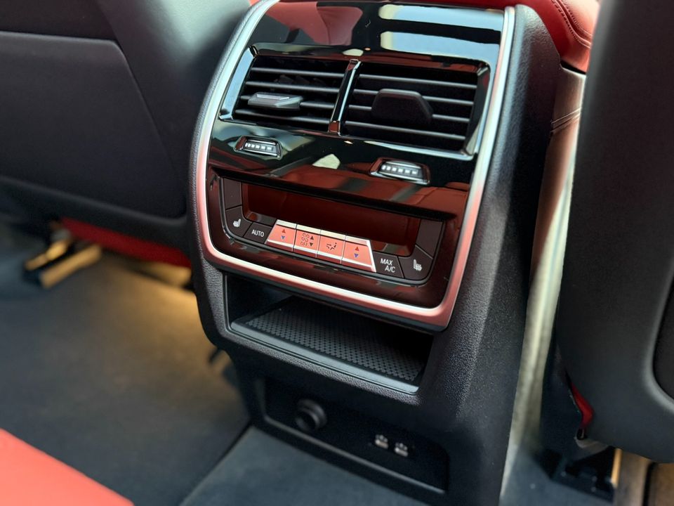 2025 BMW X5 M