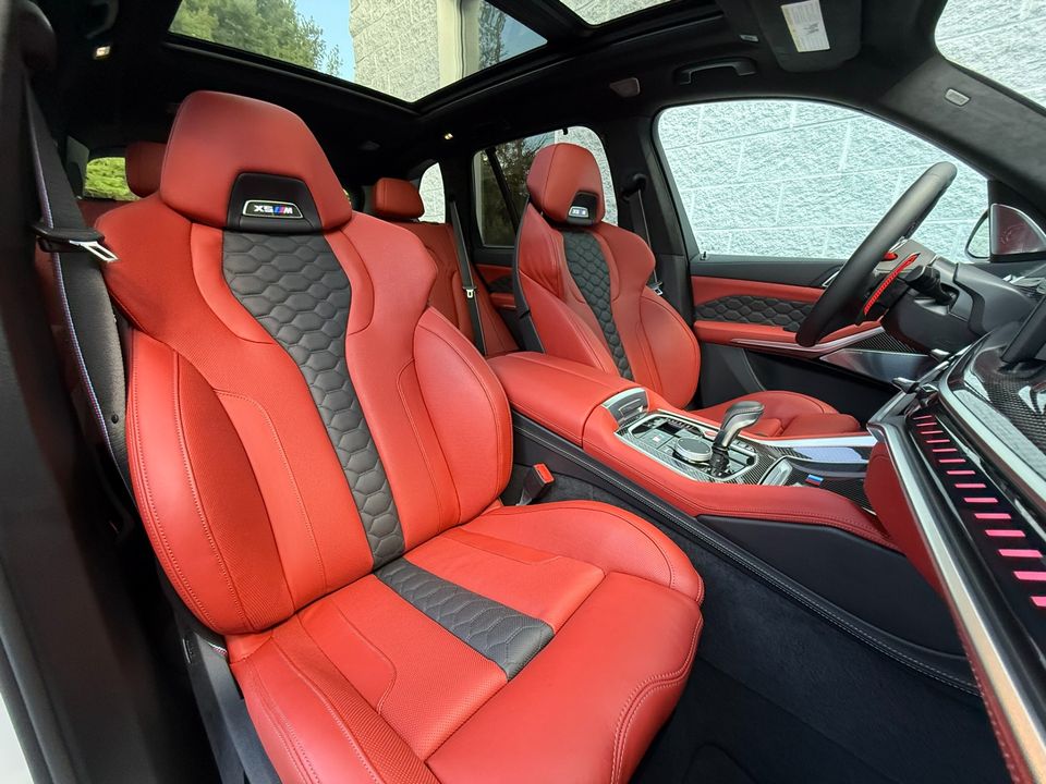 2025 BMW X5 M