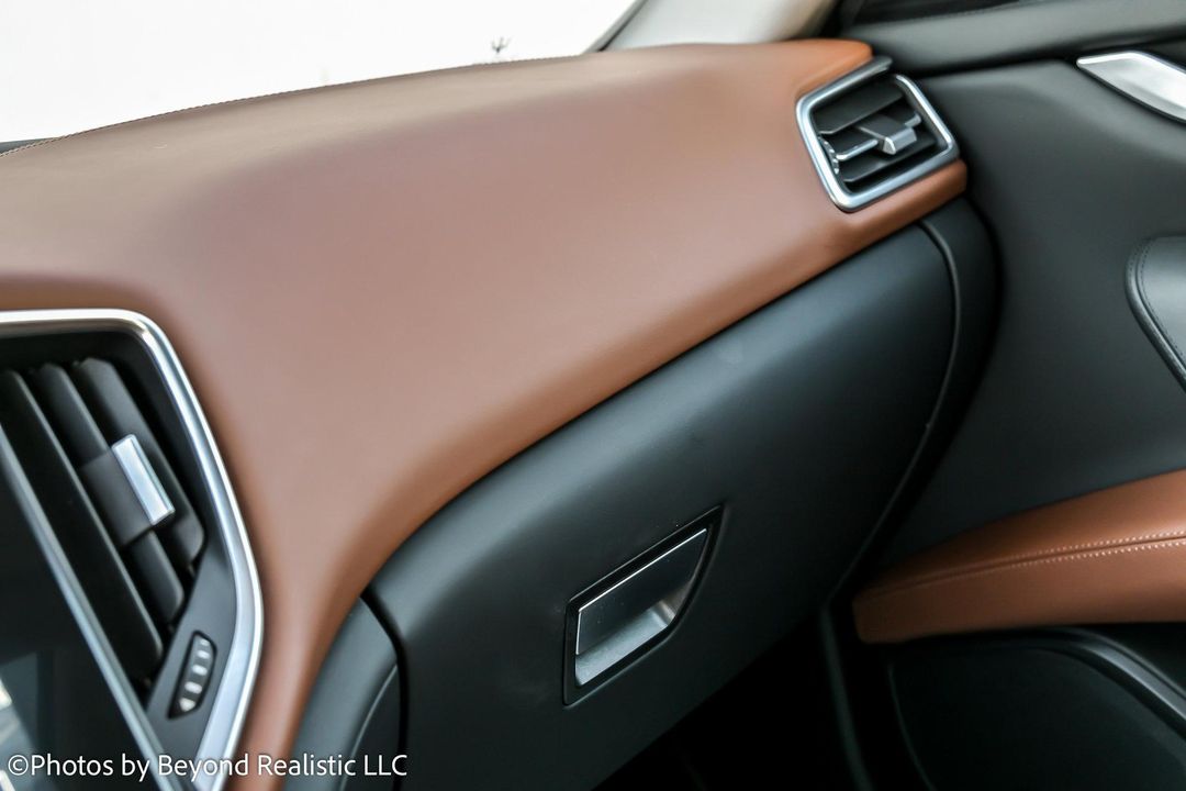 2017 Maserati Ghibli