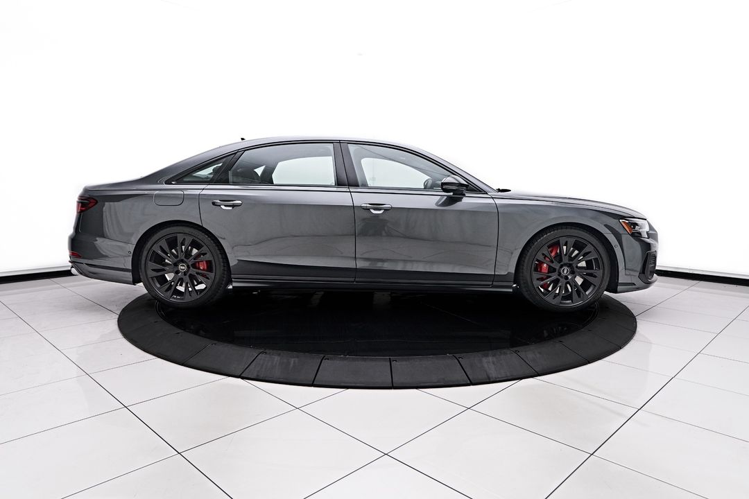 2025 Audi S8