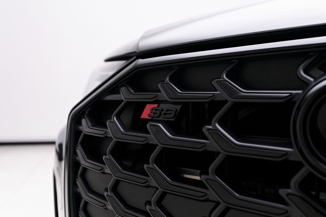 2025 Audi S8