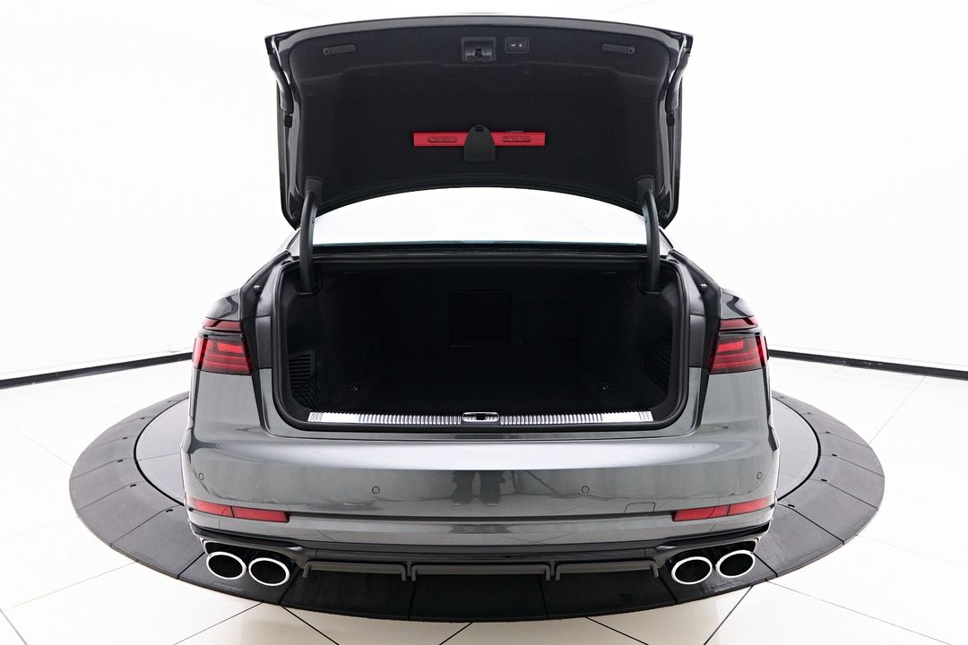 2025 Audi S8