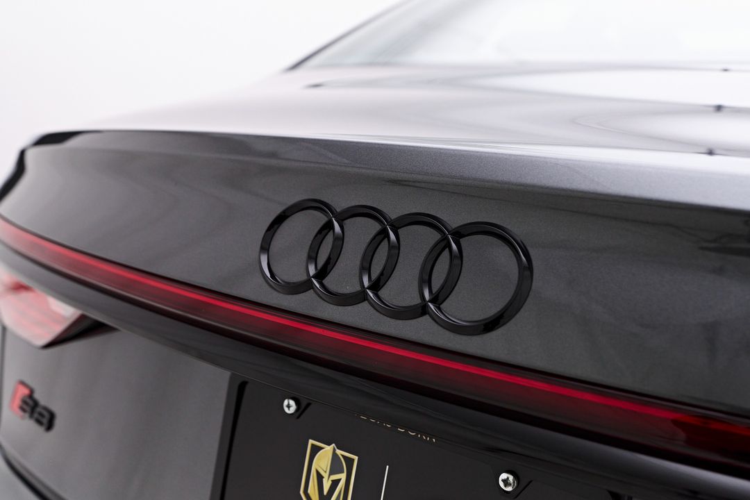 2025 Audi S8