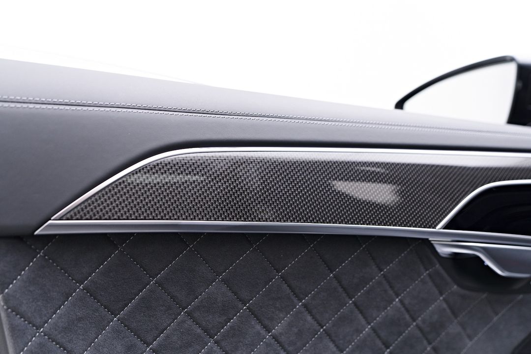 2025 Audi S8
