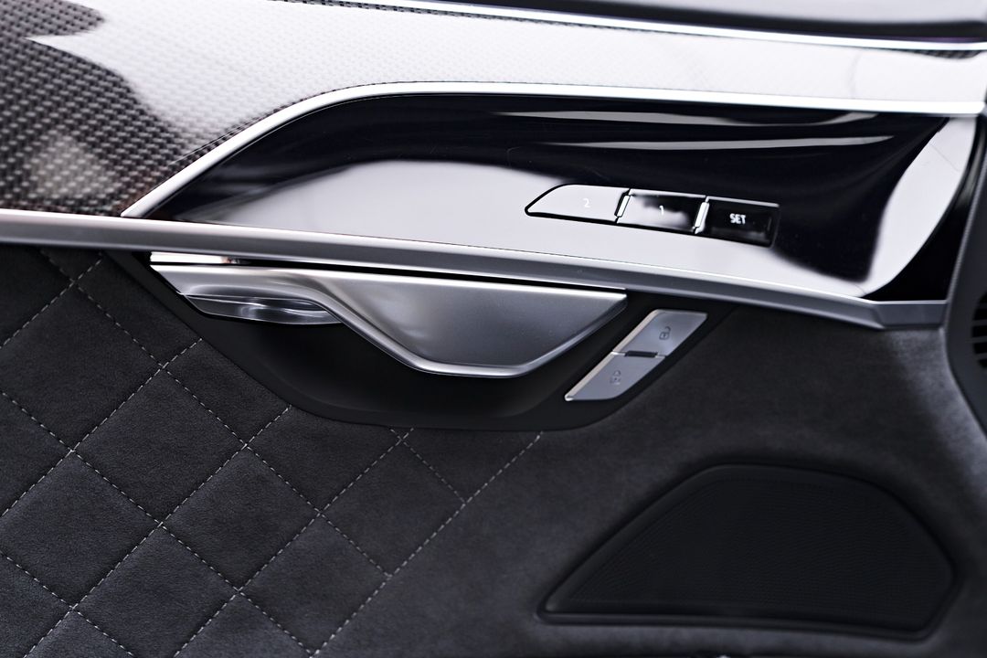2025 Audi S8