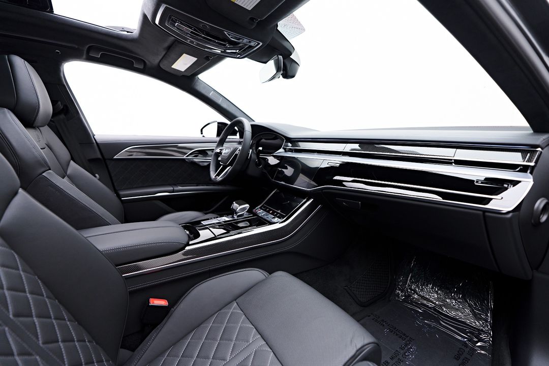 2025 Audi S8