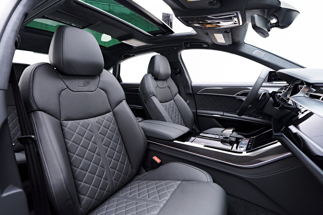 2025 Audi S8