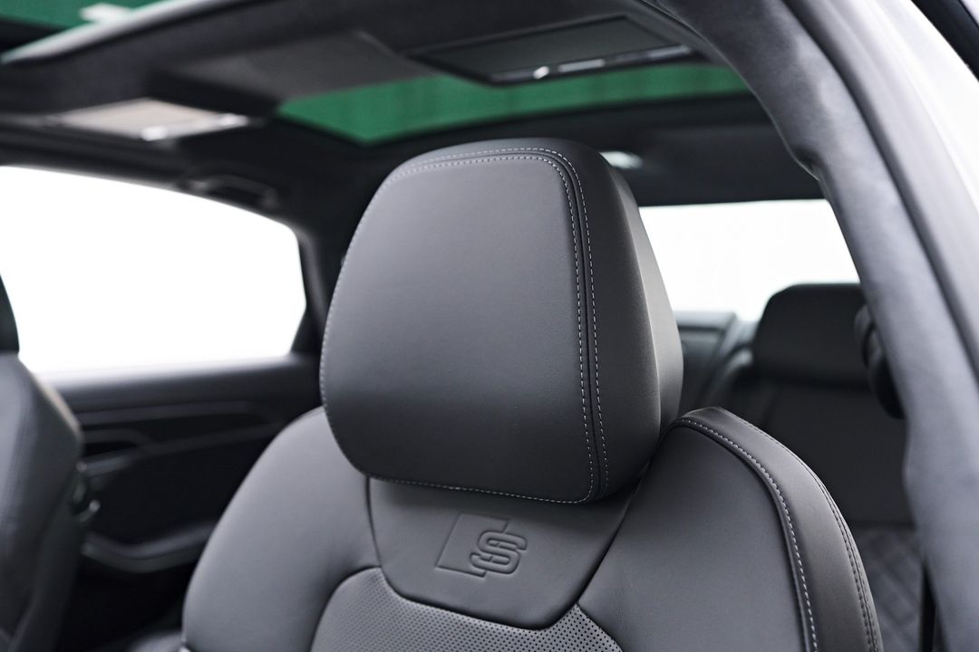 2025 Audi S8