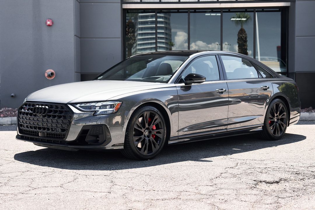2025 Audi S8