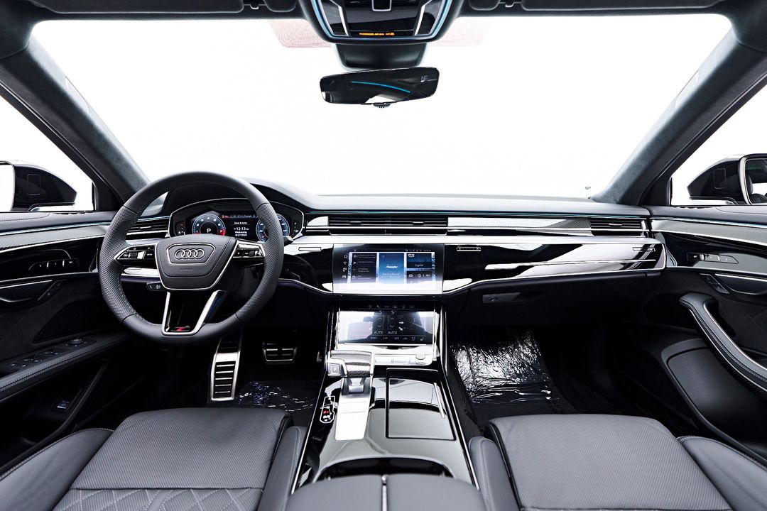 2025 Audi S8
