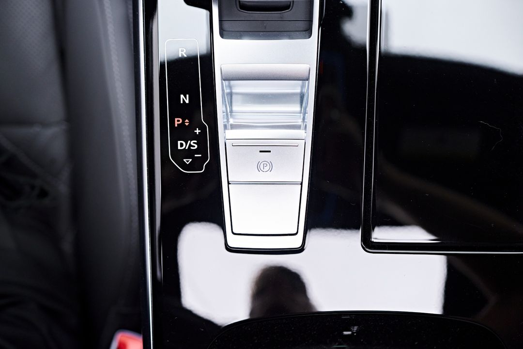 2025 Audi S8