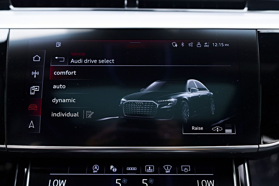 2025 Audi S8