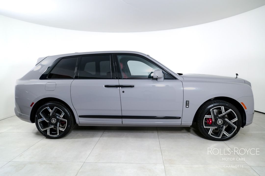 2025 Rolls-Royce Black Badge Cullinan