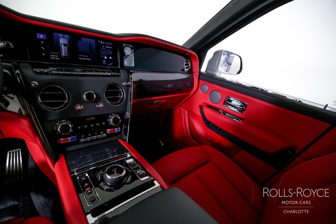 2025 Rolls-Royce Black Badge Cullinan