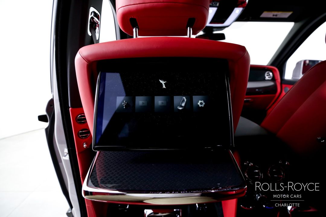 2025 Rolls-Royce Black Badge Cullinan