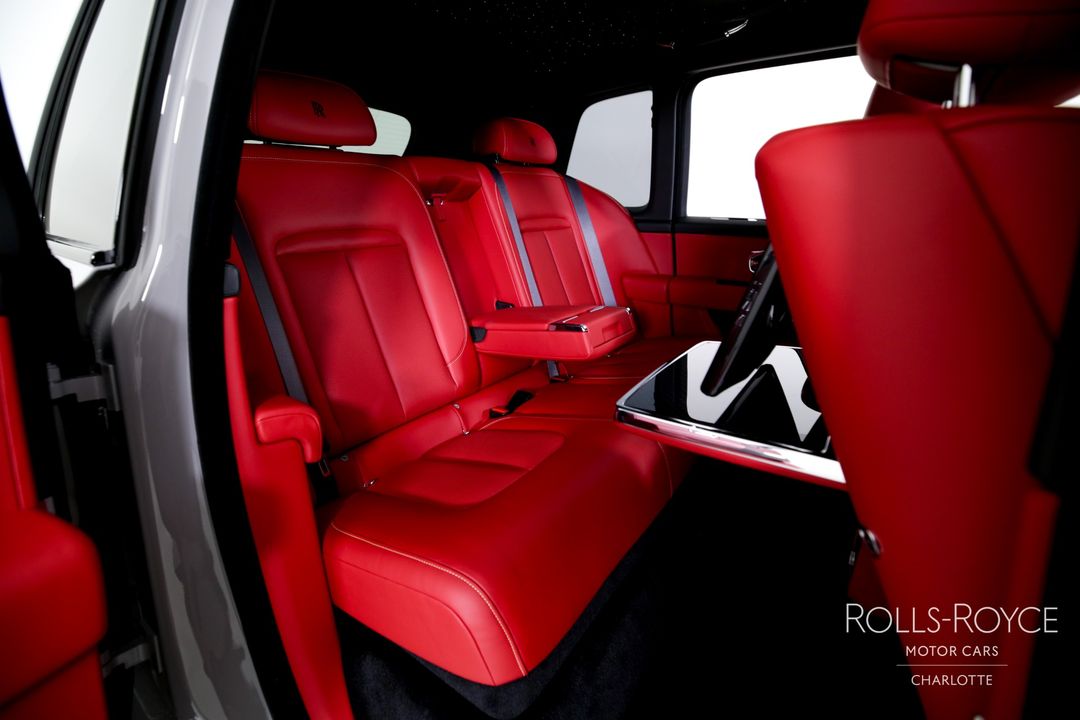 2025 Rolls-Royce Black Badge Cullinan