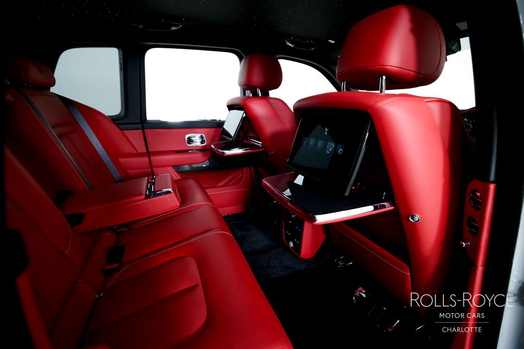 2025 Rolls-Royce Black Badge Cullinan
