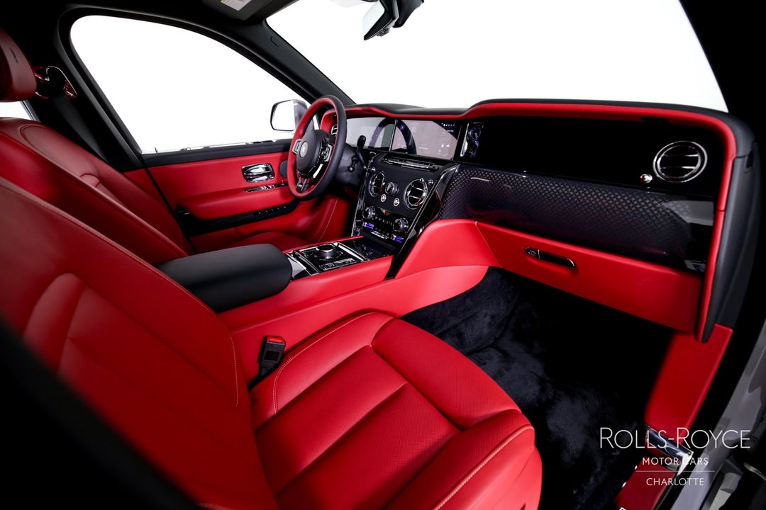 2025 Rolls-Royce Black Badge Cullinan
