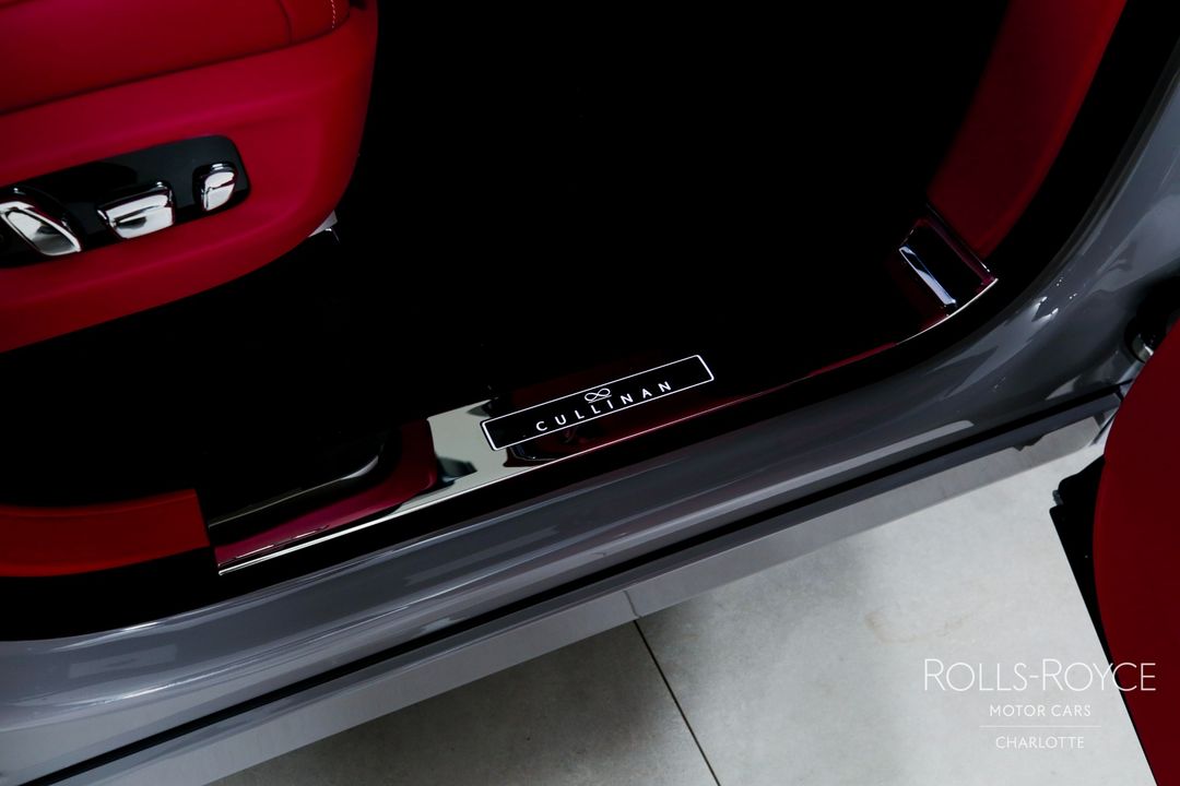 2025 Rolls-Royce Black Badge Cullinan