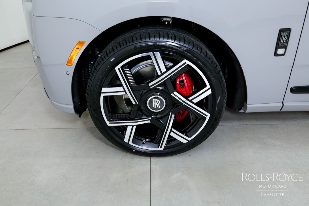 2025 Rolls-Royce Black Badge Cullinan