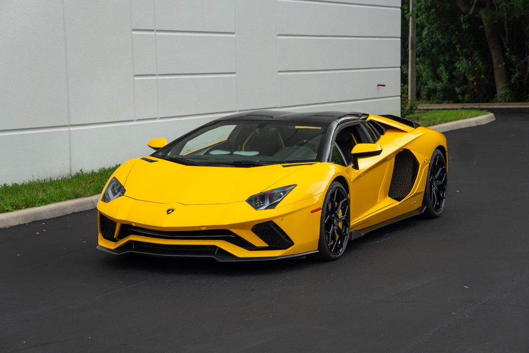 2022 Lamborghini Aventador