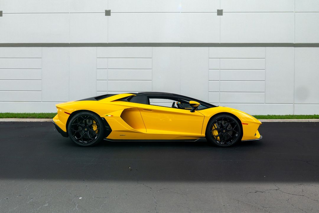 2022 Lamborghini Aventador