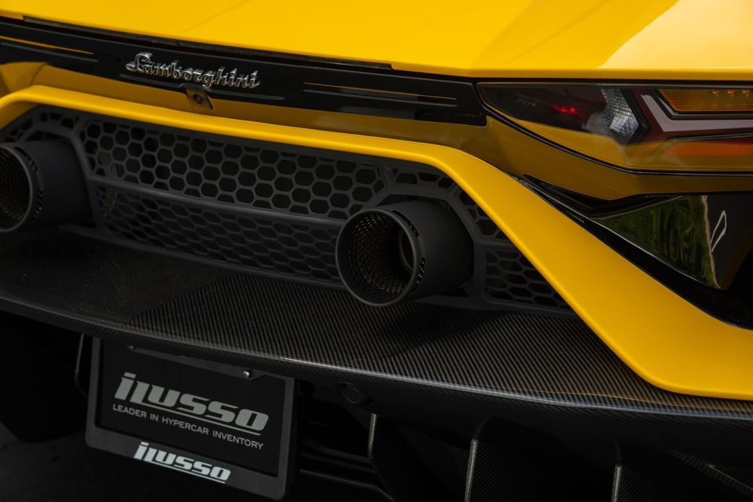 2022 Lamborghini Aventador