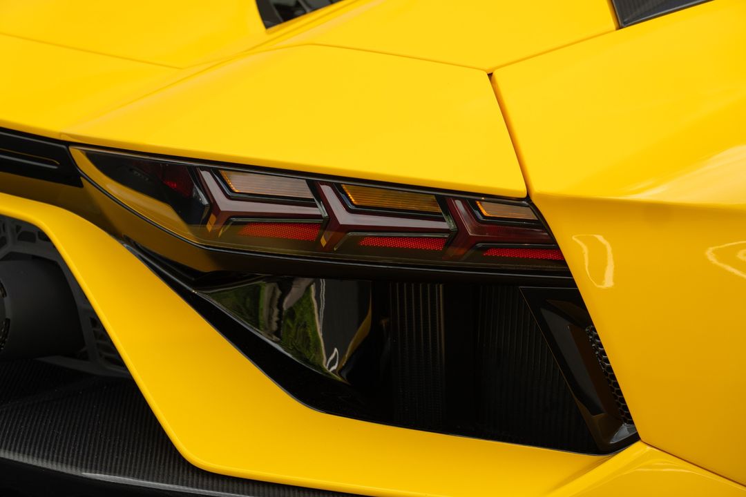 2022 Lamborghini Aventador