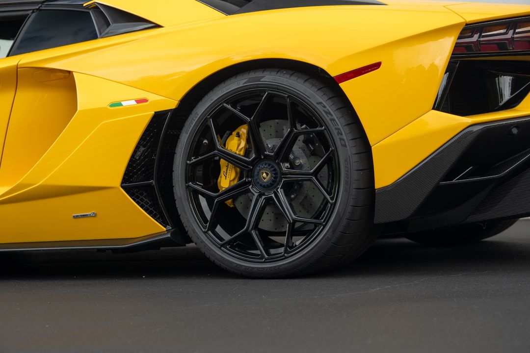 2022 Lamborghini Aventador