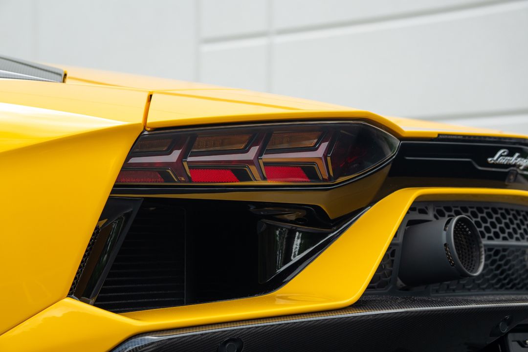 2022 Lamborghini Aventador