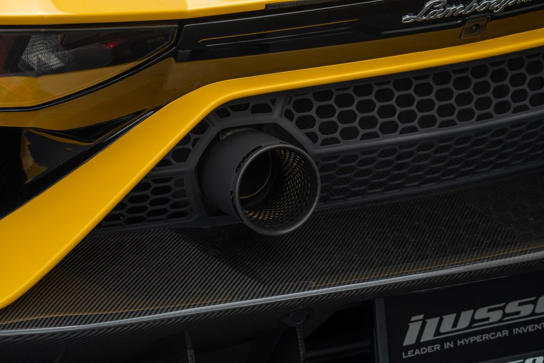 2022 Lamborghini Aventador