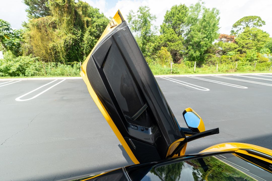 2022 Lamborghini Aventador