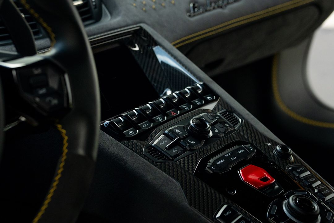 2022 Lamborghini Aventador