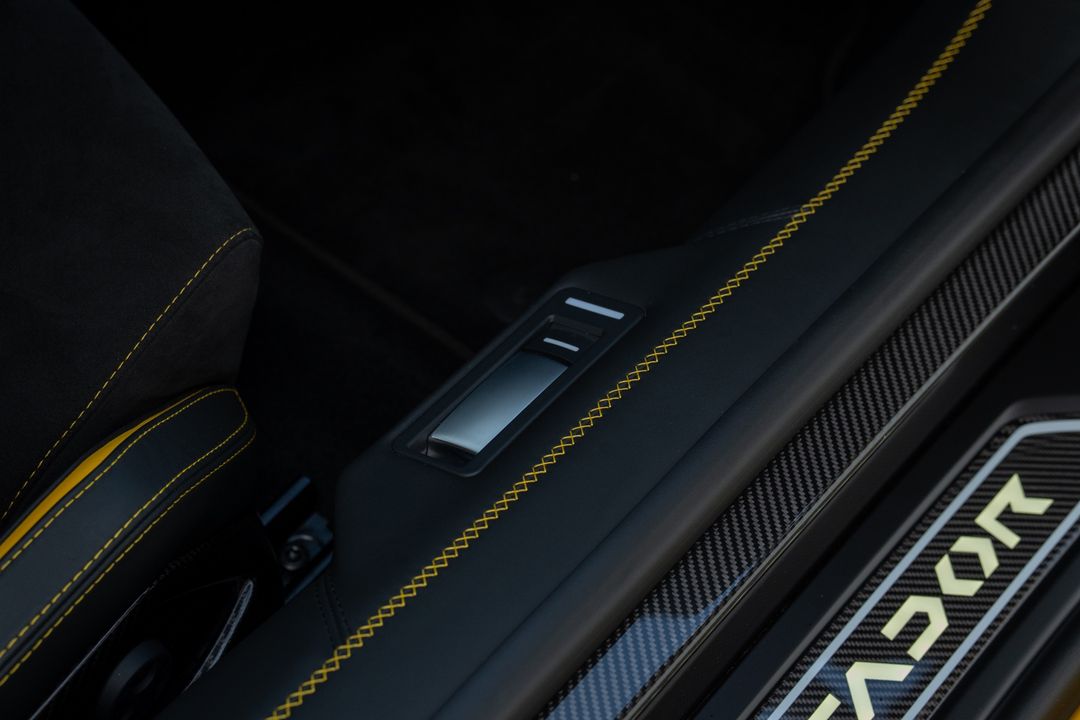 2022 Lamborghini Aventador
