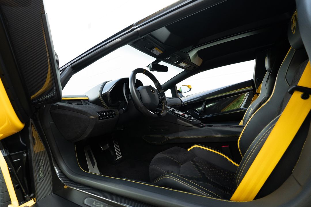 2022 Lamborghini Aventador