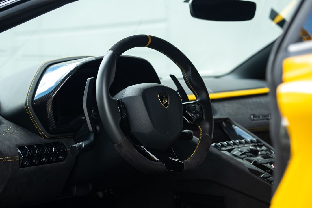 2022 Lamborghini Aventador
