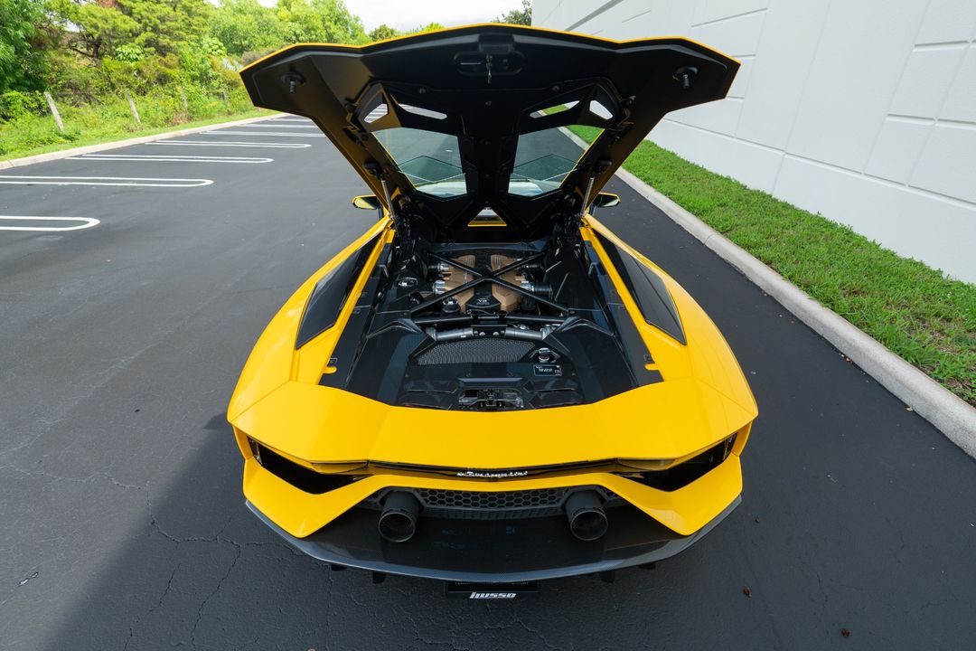 2022 Lamborghini Aventador