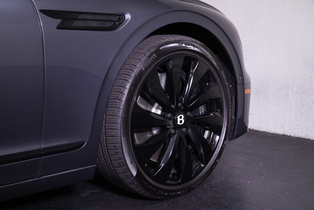 2025 Bentley Flying Spur