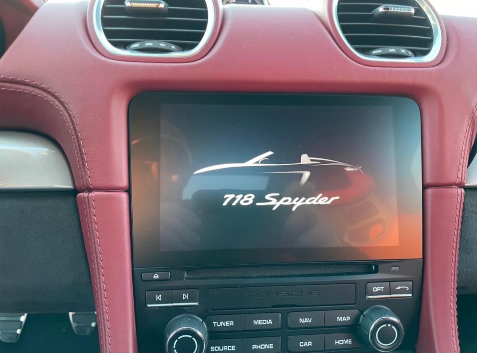2020 Porsche 718 Boxster