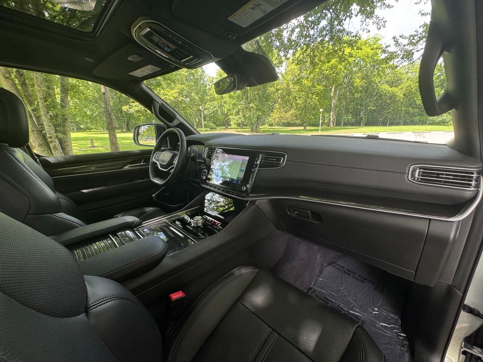 2024 Jeep Wagoneer