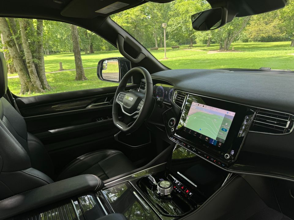 2024 Jeep Wagoneer