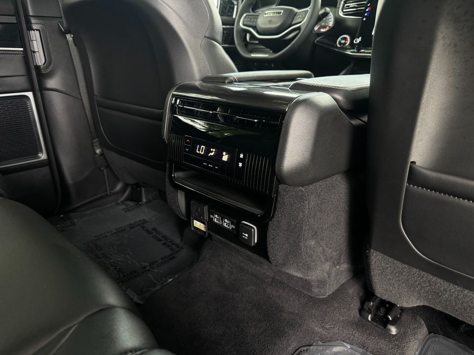 2024 Jeep Wagoneer