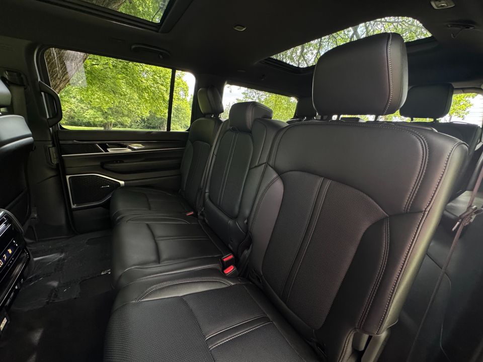2024 Jeep Wagoneer