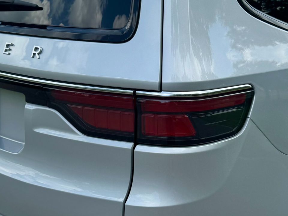 2024 Jeep Wagoneer