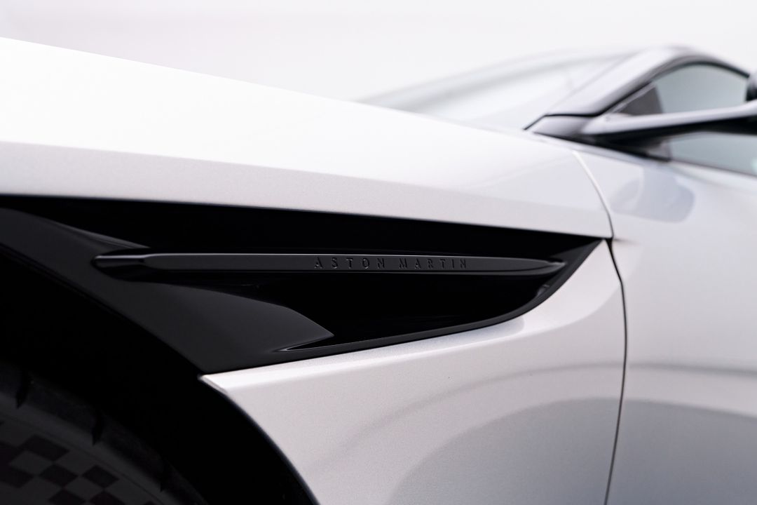 2024 Aston Martin DB12