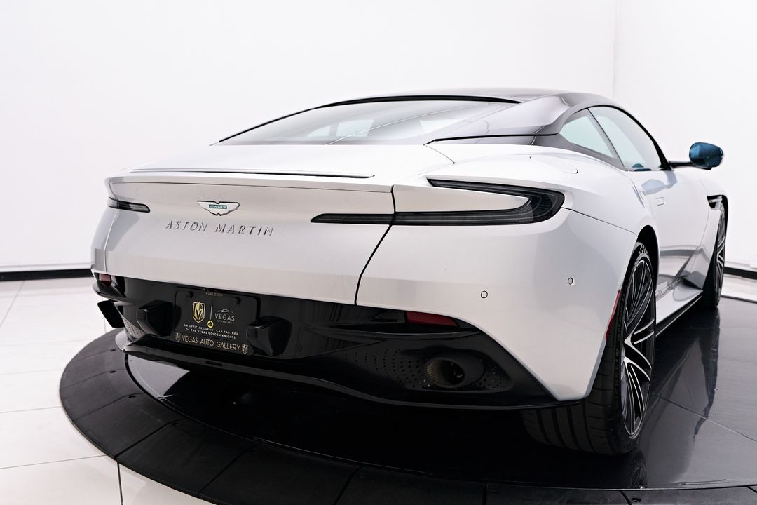 2024 Aston Martin DB12