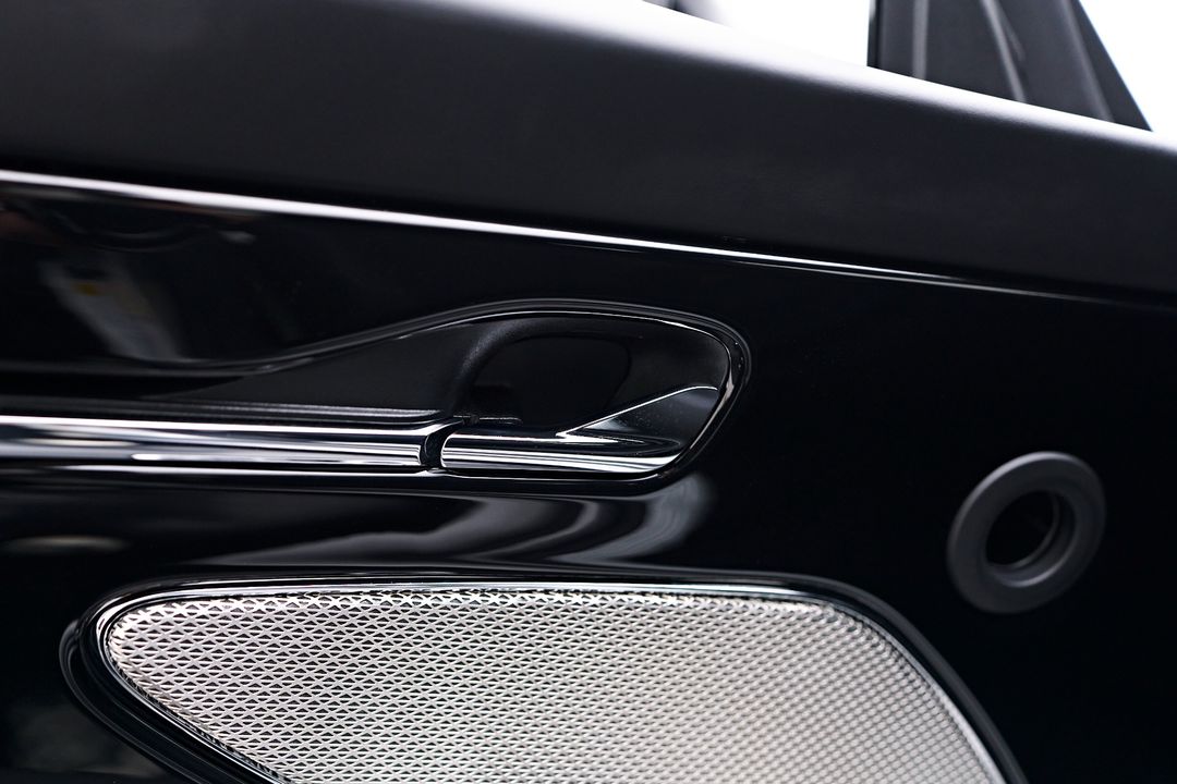 2024 Aston Martin DB12