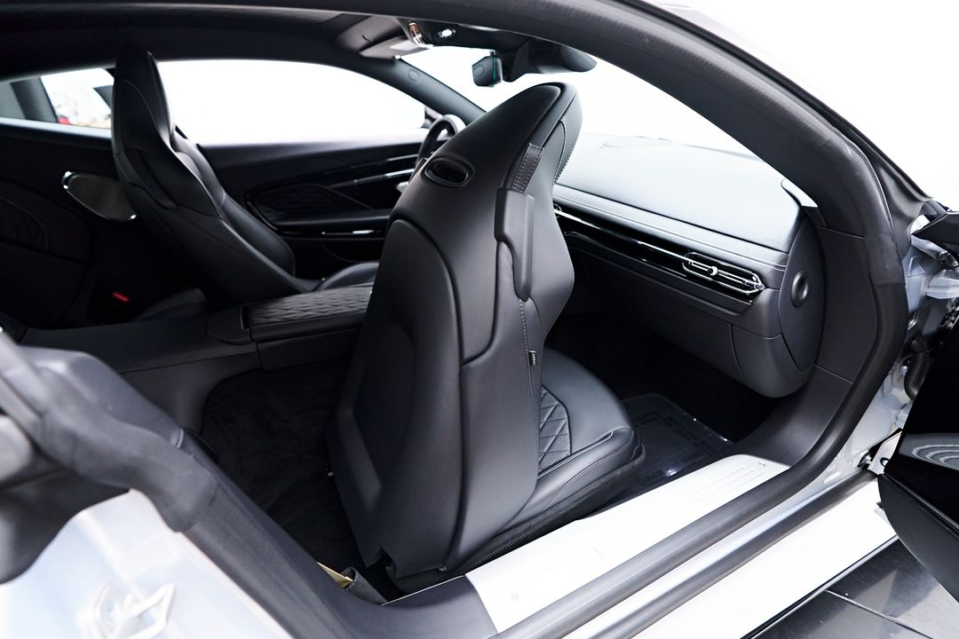 2024 Aston Martin DB12