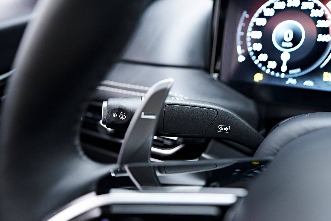 2024 Aston Martin DB12